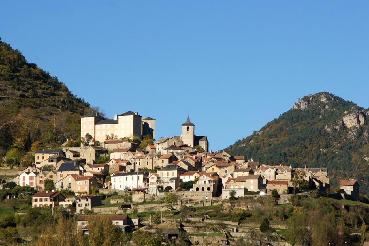 Maison Charmante Avec Vue Sur La Montagne, Mostuéjouls Exterior photo